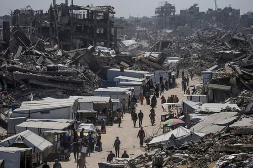 Hamas negó haber violado la tregua en Gaza y atribuyó la explosión que hirió a un soldado israelí a 'bombas que Israel dejó atrás'.  El grupo islamista