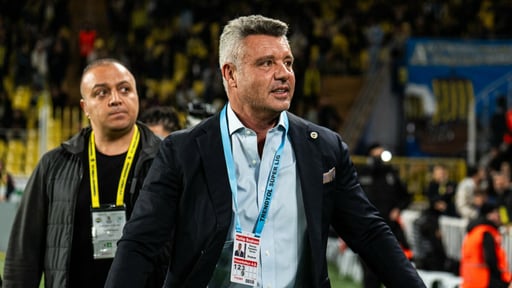    El máximo dirigente del Fenerbahce fue detenido tras una investigación fiscal. Su caso se vincula a una amplia operación contra el consumo