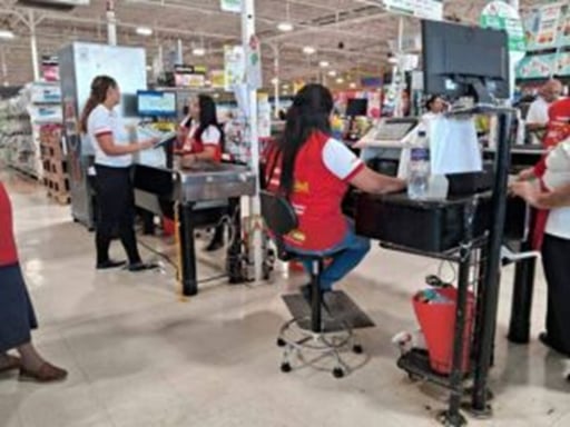 La nueva disposición laboral que garantiza descanso a quienes trabajan de pie ya está vigente y obligará a los centros de trabajo a adecuarse antes