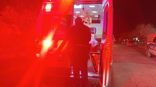 Una mujer de 63 años de edad resultó lesionada la tarde-noche de hoy luego de atropellarse de manera accidental, al no percatarse de que su vehículo