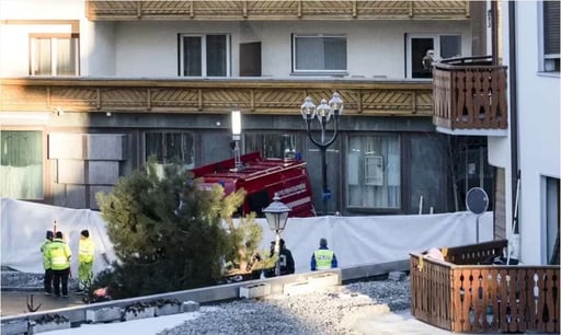 Un incendio durante los festejos de Año Nuevo en un bar de Crans-Montana, Suiza, dejó alrededor de 40 muertos y al menos 115 personas heridas.