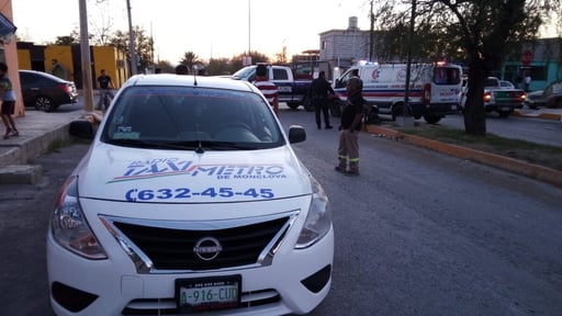 Socorristas de GRUM se movilizaron para auxiliar al herido.  Un hecho de tránsito registrado en uno de los cruces con mayor circulación de la colonia