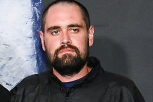 Nick Reiner, acusado del asesinato de sus padres, dejó la vigilancia por riesgo de suicidio tras dos semanas bajo supervisión especial en una cárcel