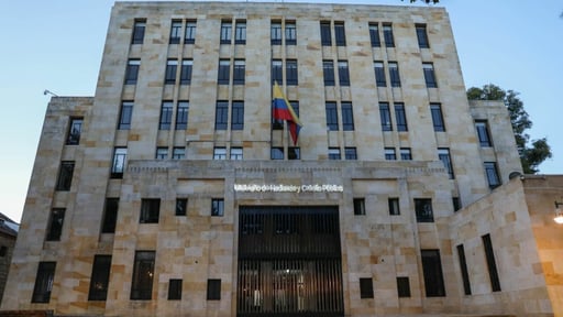 Moody’s advierte que, tras la captura de Nicolás Maduro, el riesgo de Venezuela persiste por defaults acumulados, gobernanza frágil y ausencia de avances hacia