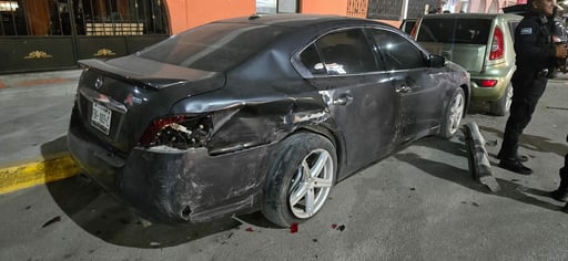 Los hechos se registraron la noche del jueves.   Una noche de imprudencia y alcohol terminó en un aparatoso accidente vial, luego de que un hombre en completo