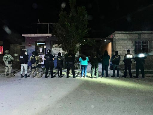 Autoridades de los tres órdenes de gobierno realizaron un cateo en San Antonio, Sabinas, asegurando droga y deteniendo a una persona durante operativo