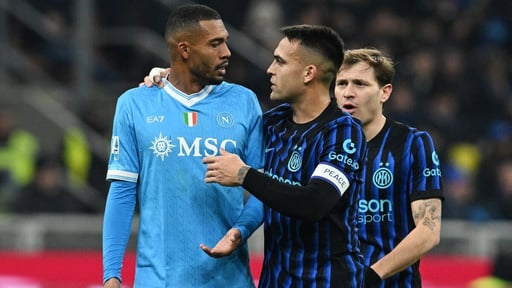 El empate 2-2 entre el líder de la Serie A, el Inter de Milán, y el vigente campeón Napoli puso de manifiesto lo cerrada que está la competencia en el futbol