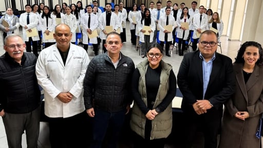 Autoridades del Instituto participaron en el evento de selección y entrega de plazas de servicio social de la Escuela de Medicina Unidad Norte, realizado