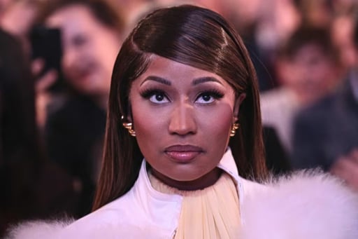 Nicki Minaj volvió a generar controversia al lanzar tuits contra los demócratas y reafirmar su apoyo a Donald Trump, pese a haber criticado antes sus políticas