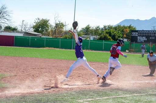    Sinaloa, Veracruz y Baja California registraron triunfos contundentes en una jornada dominada por la ofensiva y los juegos sin carrera en el Nacional U-15.
