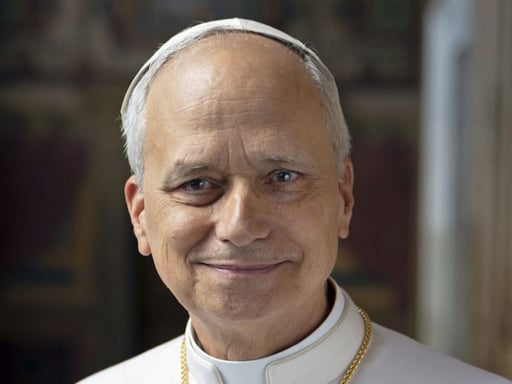 El papa León XIV consideró hoy 'muy poco probable, al menos en un futuro próximo, que la doctrina de la Iglesia cambie sus enseñanzas sobre la sexualidad