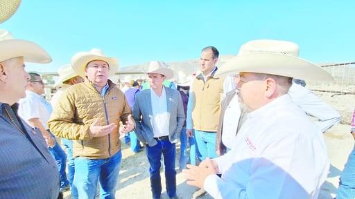 La Secretaría de Desarrollo Rural (SDR), por instrucciones del gobernador Manolo Jiménez Salinas, entregó apoyos del Programa de Mejoramiento Genético