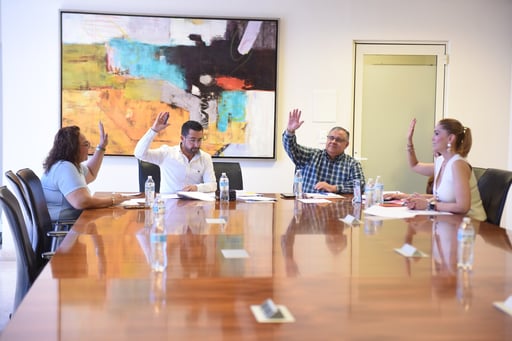 La comisión edilicia avaló por mayoría los estados financieros del primer mes del año y turnó los acuerdos al Cabildo.  Torreón, Coahuila.- Este viernes