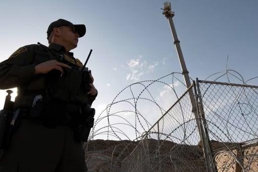 El ICE adquirió almacenes en Texas y otros cuatro estados para ampliar su capacidad de detención, generando oposición comunitaria y preocupaciones