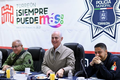 Exhortó a las corporaciones a continuar el trabajo en unidad y seguir manteniendo a Coahuila y al municipio en los primeros lugares de seguridad.  Torreón,