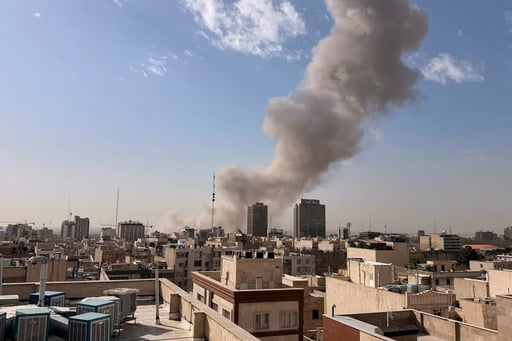 El presidente Trump informó que la operación militar contra Irán, en coordinación con Israel, podría durar cuatro semanas, tras afectar bases y dirigencia