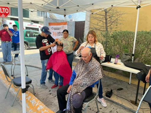 El ICATEC Nueva Rosita apoyó con un módulo de corte de cabello durante el Día de la Familia, organizado por el DIF Coahuila.  Ayer, durante el evento