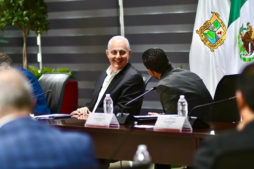 Este viernes, dentro de la Vigésima Séptima sesión ordinaria de Cabildo presidida por el alcalde Román Alberto Cepeda González, se aprobaron diversas