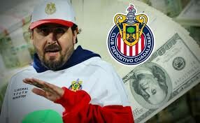 Amaury Vergara informó que enfrentó presiones externas para vender a Chivas tras la muerte de su padre, pero mantuvo la propiedad y el proyecto familiar.