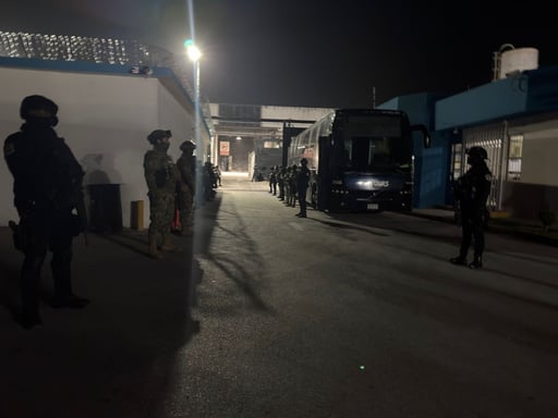  Un total de 120 personas privadas de la libertad fueron trasladadas del Centro Penitenciario Varonil de Piedras Negras al penal ubicado en el municipio