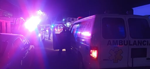 La pelea movilizó a la policía y cuerpos de rescate.  Frontera, Coahuila. — Una riña registrada durante la madrugada dejó como saldo a dos adolescentes