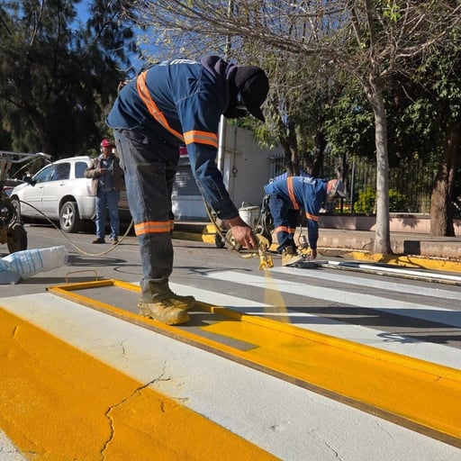 Con el objetivo de contar con una movilidad más segura y ordenada, el Sistema Integral de Mantenimiento Vial de Torreón (SIMV), avanza en los trabajos