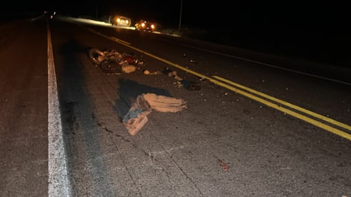 Paramédicos del Cuerpo de Bomberos acudieron al sitio para brindar auxilio al motociclista; sin embargo, confirmaron que ya no presentaba signos vitales