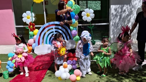 Durante la celebración, las y los pequeños participaron en dinámicas, juegos y un desfile de disfraces alusivos a la temporada primaveral.   Torreón, Coahuila.