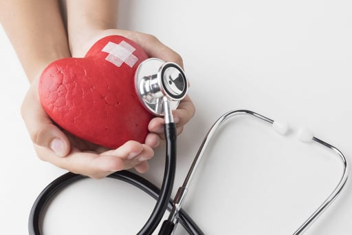 Las enfermedades del corazón representan la principal causa de muerte en el mundo, pero sus primeros síntomas suelen ser ignorados o confundidos con molestias