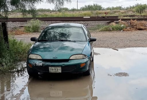 Un automóvil Cavalier de color verde fue reportado como robado mientras estaba estacionado sobre la carretera 57, a la altura de la cervecera, informaron