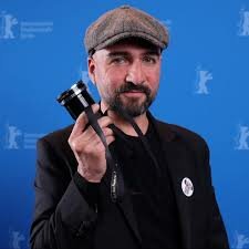El mexicano Fernando Huerta Schüller impulsa en Berlín un modelo innovador de cine itinerante que transforma la exhibición cinematográfica en espacios