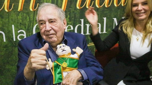 Farmacias Similares realizó un donativo de 1 millón 650 mil pesos al Movimiento STEM con el objetivo de impulsar un programa de orientación vocacional dirigido