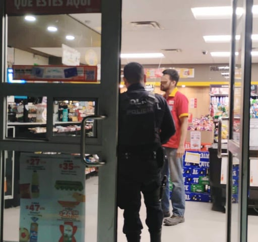 Policías preventivos de Frontera responden en tiempo y logran detener dos criminales.  Frontera, Coahuila; 30 de marzo de 2026.- El Departamento de Seguridad