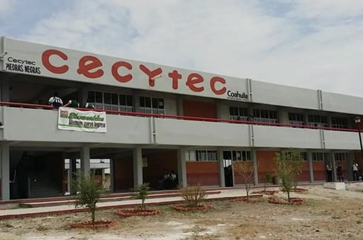 El plantel CECyTEC Centenario de Piedras Negras anunció la incorporación de una nueva especialidad técnica para el próximo ciclo escolar, con el propósito
