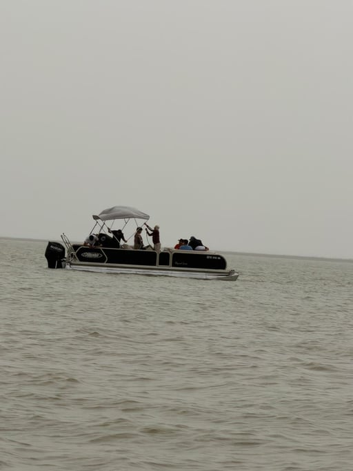 Durante el actual periodo vacacional de Semana Santa, el Faro de Don Martín ha intensificado sus acciones de apoyo y vigilancia en la presa Venustiano