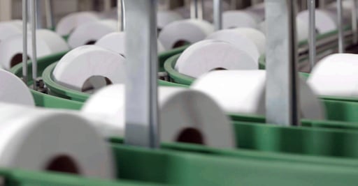 El productor Suzano advierte un aumento en precios globales de papel higiénico y pañuelos debido a tensiones comerciales y conflictos internacionales