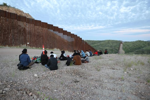 El gobierno de Estados Unidos reporta más de 515 mil deportaciones y 485 mil arrestos, reforzando su campaña contra la migración ilegal en frontera sur.