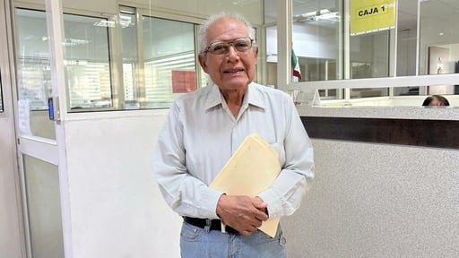 Primer contribuyente en llegar reafirma compromiso ciudadano pese a no resultar ganador del sorteo.  José de Jesús Pecina, de 78 años, fue el primer ciudadano