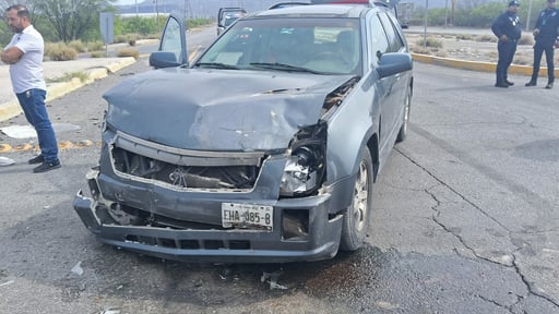 Accidente moviliza a cuerpos de emergencia entre Monclova y Frontera.  Un fuerte accidente vial se registró la tarde de este martes sobre el libramiento Carlos