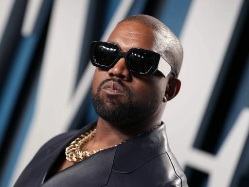 El concierto de Kanye West en Polonia fue cancelado tras la oposición del gobierno, que cuestionó las declaraciones del artista y su impacto público.