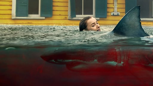 La película ‘Thrash’, disponible en Netflix, combina huracanes extremos, tiburones y cambio climático, generando conversación por su enfoque de entretenimiento