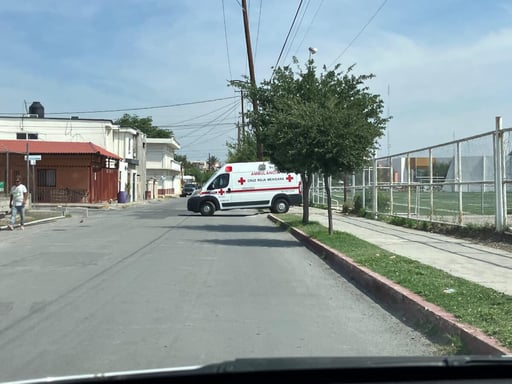 Reporte inicial señalaba que un niño había sufrido un golpe en la cabeza.  Monclova, Coah.– Un joven estudiante resultó lesionado con una posible fractura