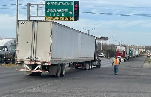 Las autoridades fronterizas de Estados Unidos anunciaron un ajuste en la operación del cruce comercial en el Puente Internacional 2, donde a partir