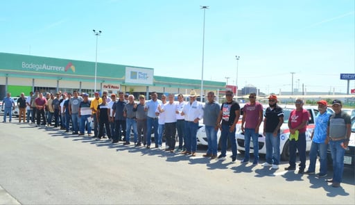 El candidato Héctor Miguel García Falcón sostuvo encuentro con taxistas en Frontera, donde presentó propuestas de seguridad, desarrollo social y crecimiento