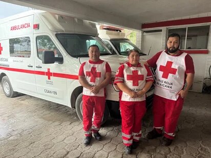 Las altas temperaturas en la Región Carbonífera encendieron la alerta de Cruz Roja Sabinas, que pidió reforzar medidas preventivas para evitar golpes de calor.