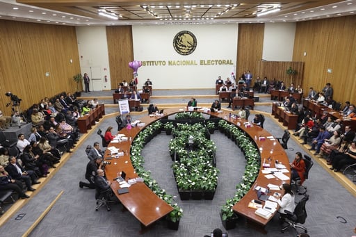 Ante la propuesta de posponer las elecciones hasta 2028, la magistrada presidenta del Tribunal Electoral del Estado de Nuevo León, Saralany Cavazos Vélez,