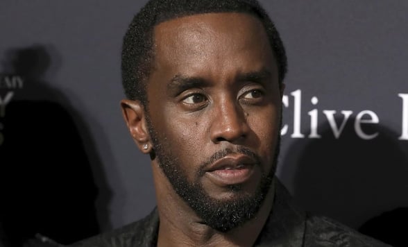 SEAN DIDDY COMBS  El rapero suma una larga lista de cargos por abuso y tráfico sexual  Con la fecha de su juicio acercándose, Sean 'Diddy' Combs ha decidido alzar