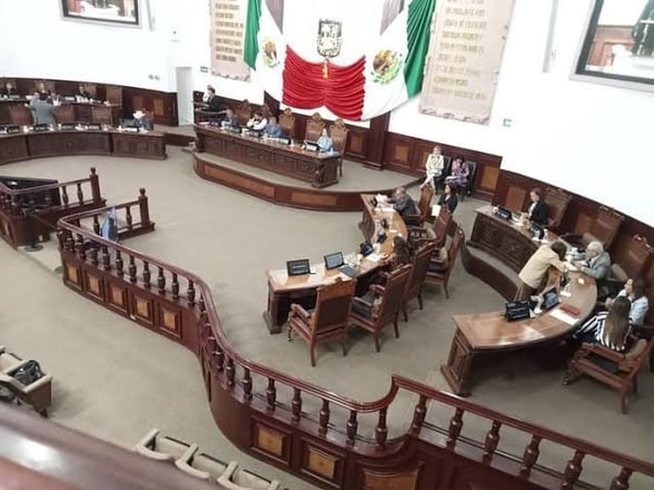 CONGRESO  La 63 Legislatura del Estado de Coahuila resolvió separar temporalmente a Olga Xochitl “N” de su cargo como regidora del Ayuntamiento de Torreón 