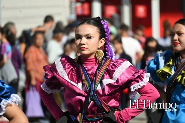 CULTURA Dávila destacó que hubo más de tres mil personas participantes en el desfile.   Como cada año, el desfile revolucionario de Monclova fue todo un éxito