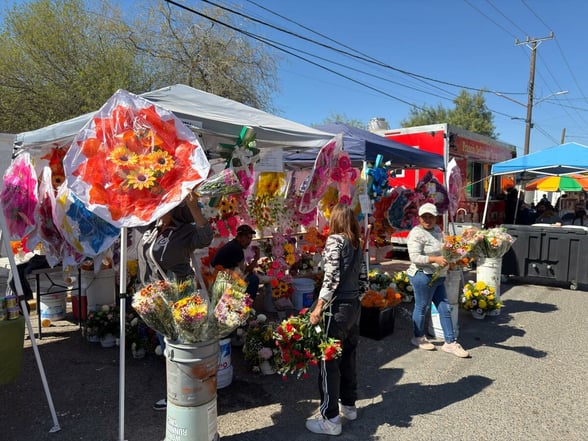 DERRAMA ECONÓMICA DE DIA DE MUERTOS Durante los días 1 y 2 de noviembre, los eventos culturales por el Día de Muertos en Piedras Negras generaron una derrama económica de 1 millón
